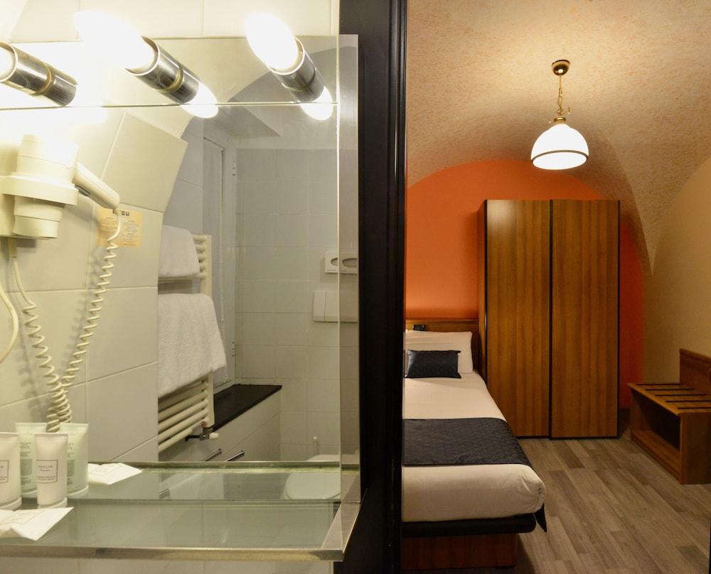 Hotel Europa Gênes Extérieur photo