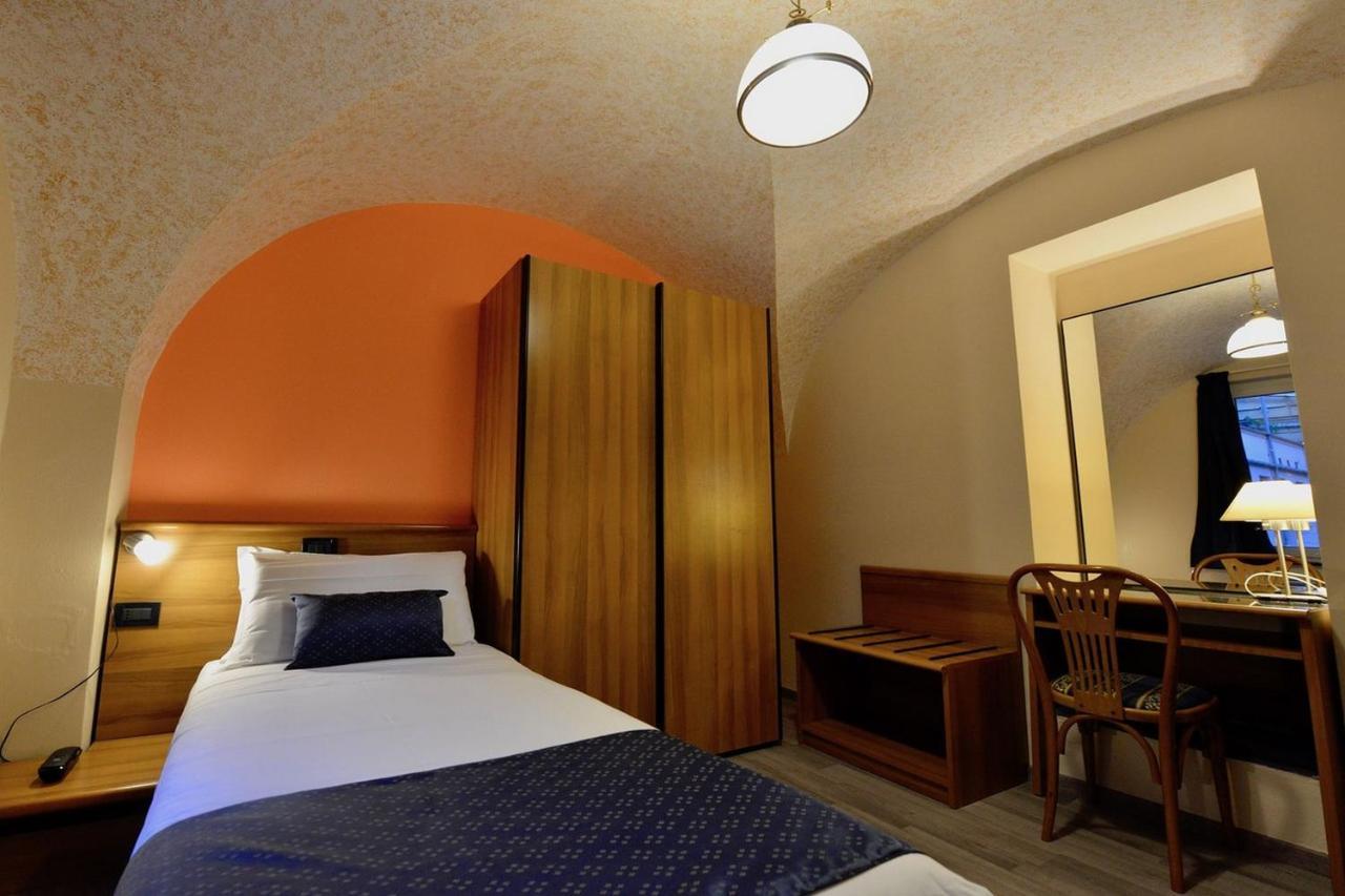 Hotel Europa Gênes Extérieur photo