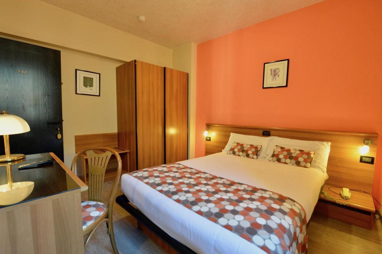 Hotel Europa Gênes Extérieur photo