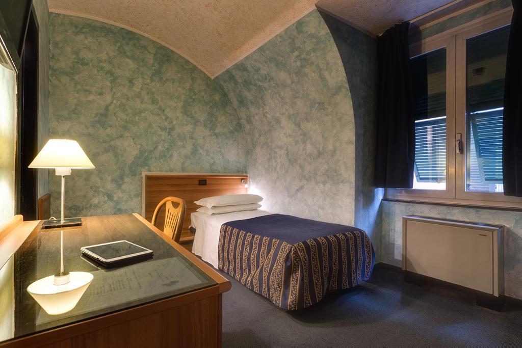 Hotel Europa Gênes Extérieur photo